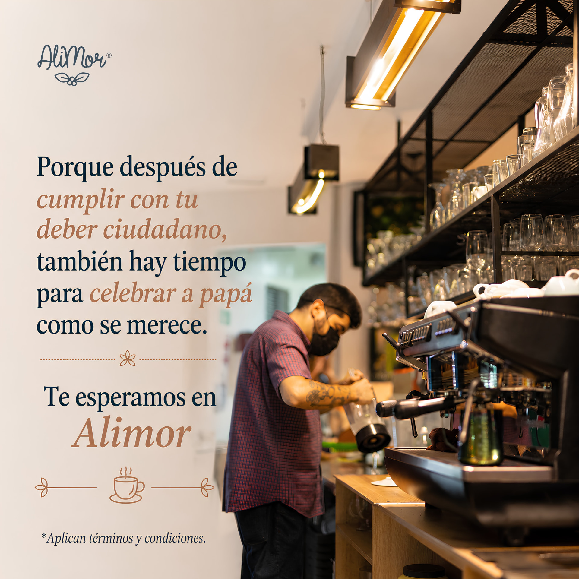 Preparación de café de origen en la barra de Café Alimor, Sabaneta